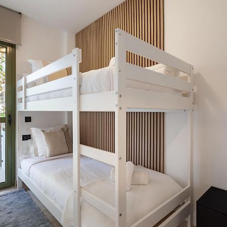 Cozy Apartment Les Corts Barcellona Esterno foto